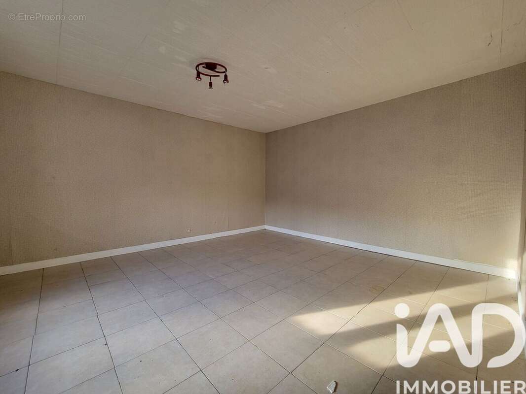 Photo 4 - Appartement à LE CREUSOT