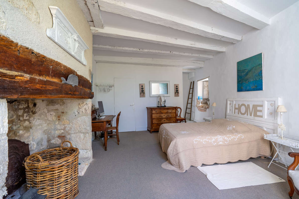 Maison à LACOUR