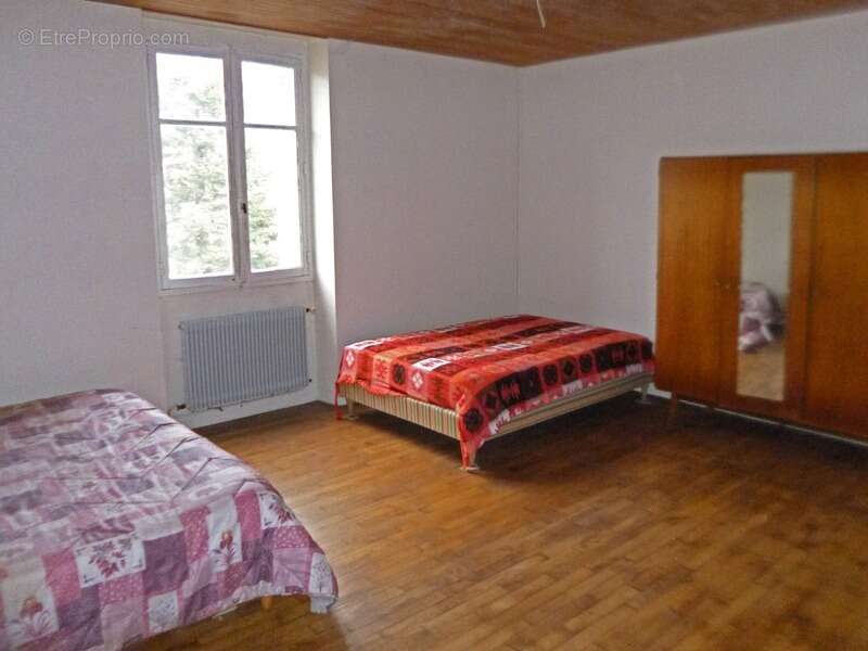 Dpt Lot (46), à vendre FRAYSSINET LE GELAT maison P6 de 124 m² avec dépendances 118 m² sur terrain de 820 m² - photo 5
