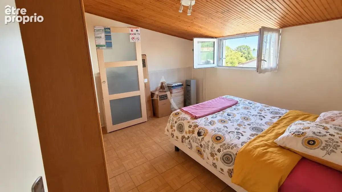 Maison familiale (6 pièces) quartier du Puits Rochais - photo 7