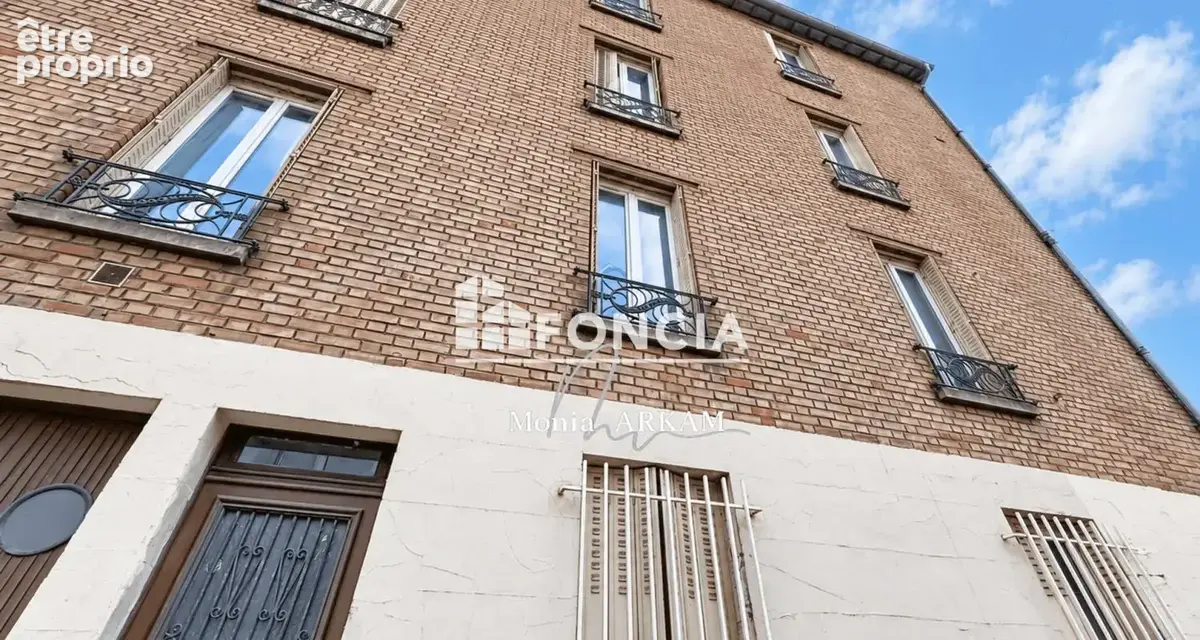 Mairie montreuil – immeuble de rapport – 7 appartements sudio et 2 pieces – 1 box – 6 caves - rentabilité potentielle attractive - photo 2