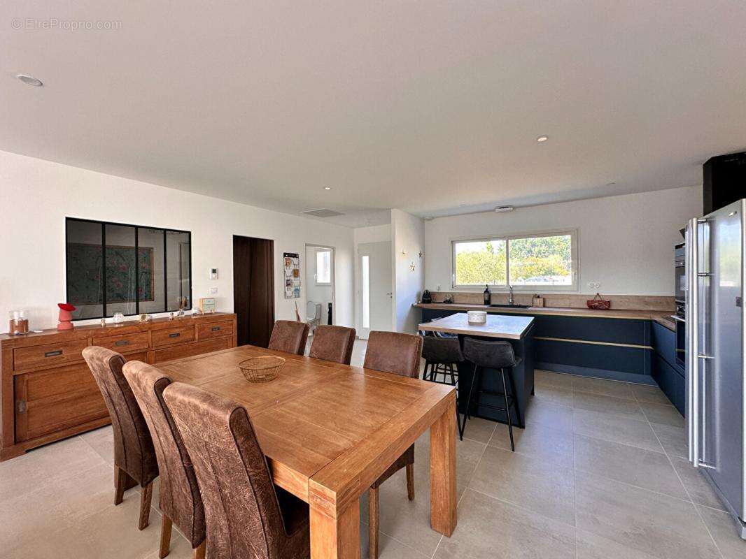 Maison 104 m² à Estillac  - photo 8