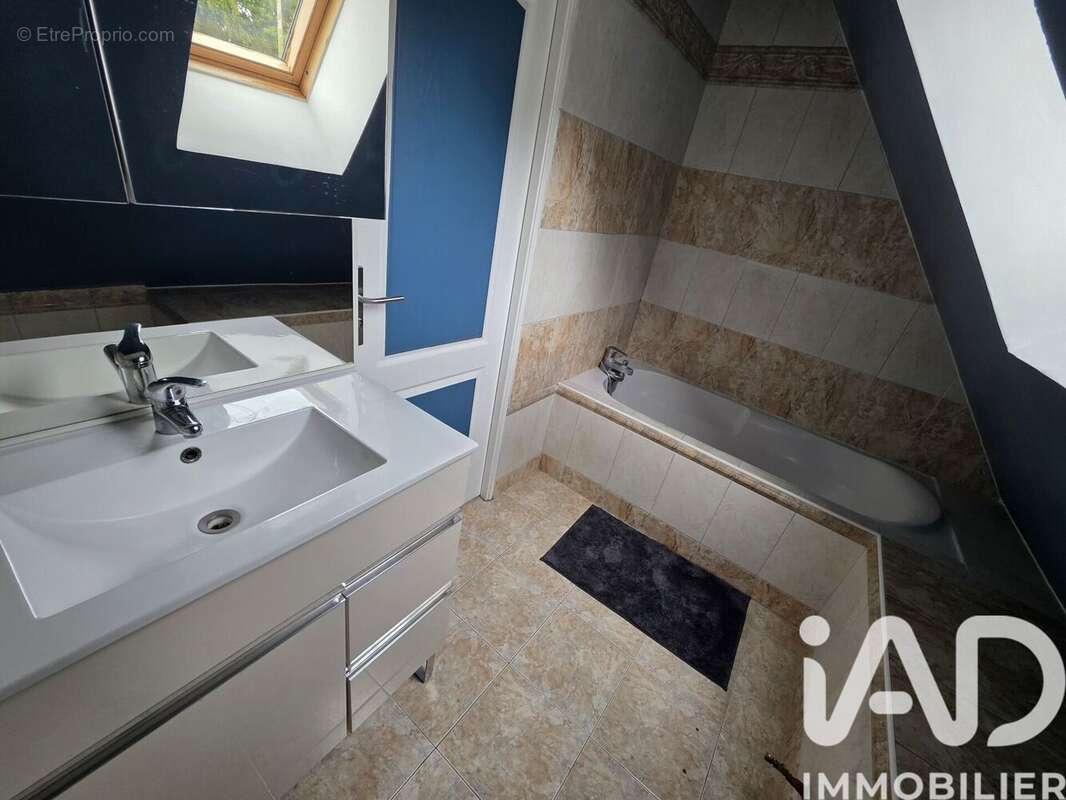 Maison 222 m² à Auvillars  - photo 6