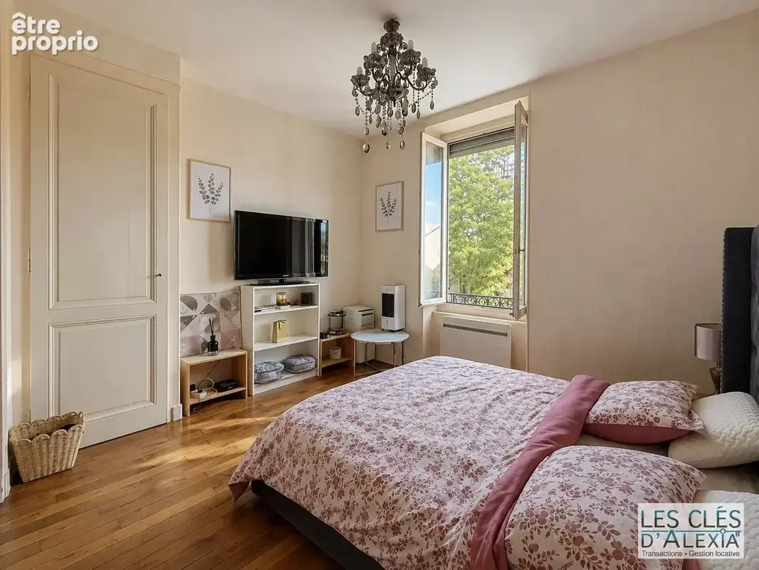 Villeurbanne – t3  de 62,36 m² - traversant avec vue dégagée - photo 10