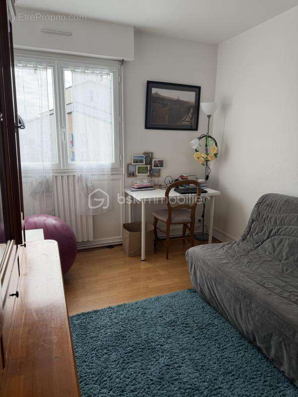 À VENDRE – Périgueux – Résidence au calme le long de la Voie Verte Appartement T4 de 78 m² – Terrasse + Garage – Proximité centr - photo 13