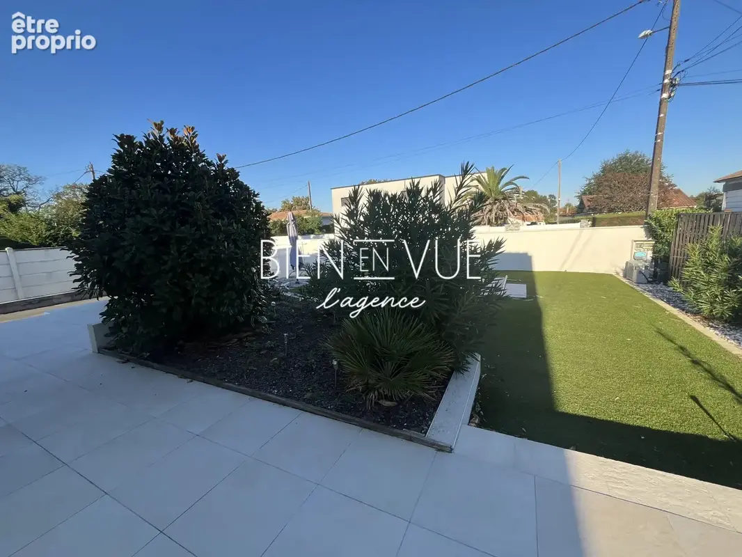 Exclusivité   Maison 118 m2 entièrement rénovée avec piscine, garages et au calme - photo 2