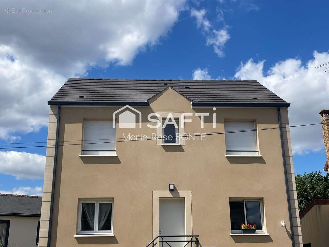 Maison 91 m² à Villeneuve-Le-Roi  - photo 8