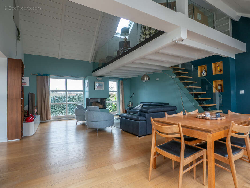 Maison à SAINT-AMAND-LES-EAUX