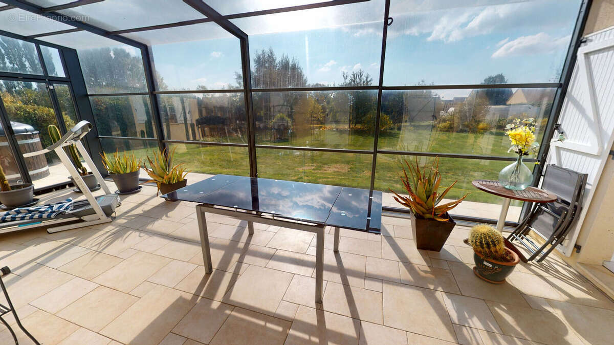 Maison à FRENOUVILLE