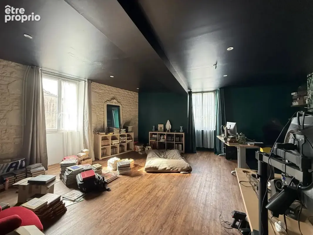 Spacieuse propriété en pierre de 4 chambres, au coeur d'un petit village proche de Ruffec - photo 11