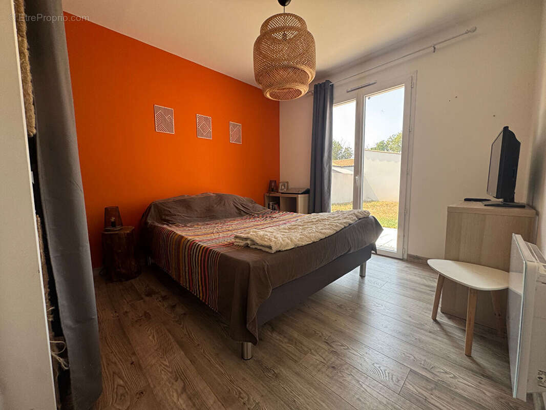 Exclusivité 2 minutes de Rochefort : à Vergeroux : Maison  Plain Pied 90m² 3 chambres garage et jardin - photo 7