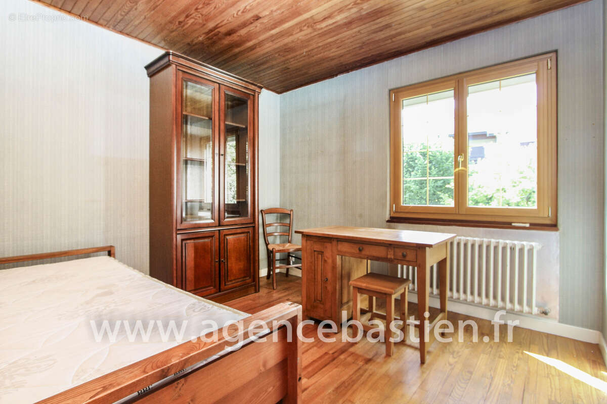 Maison à THOIRY