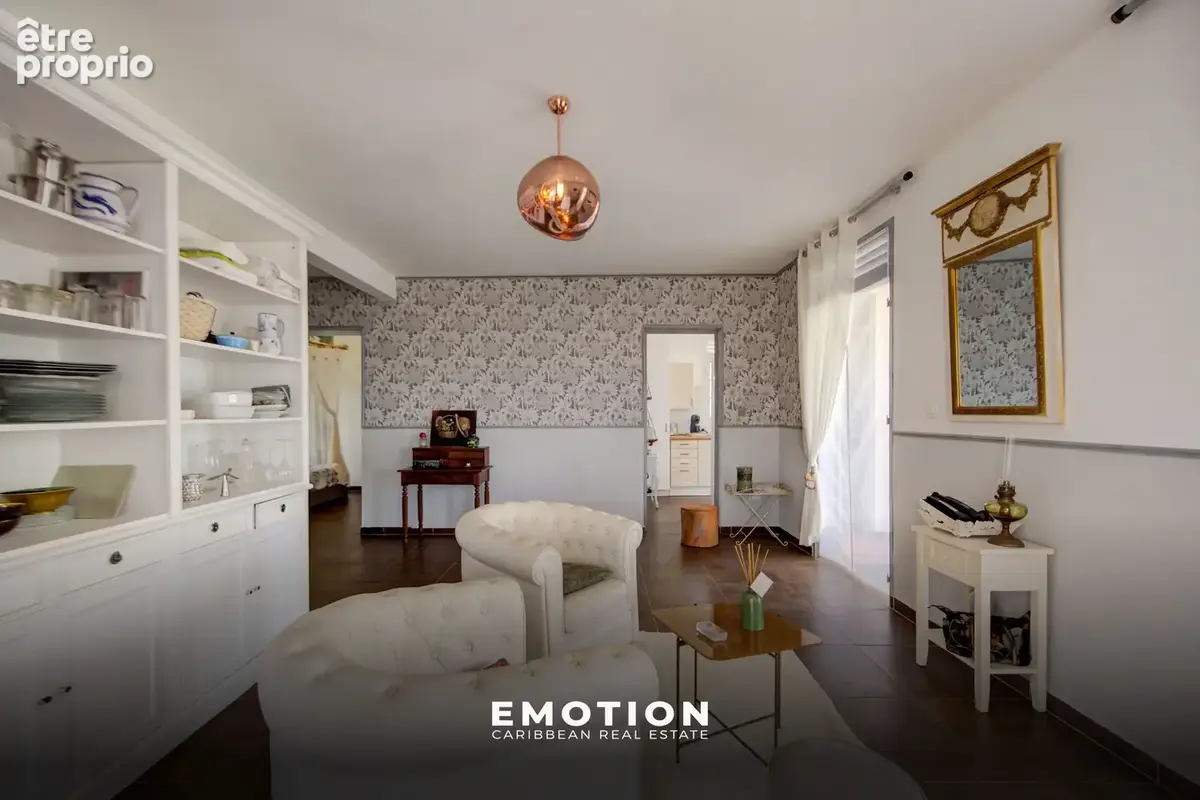 Photo Maison à Le Moule au prix de 385 000€