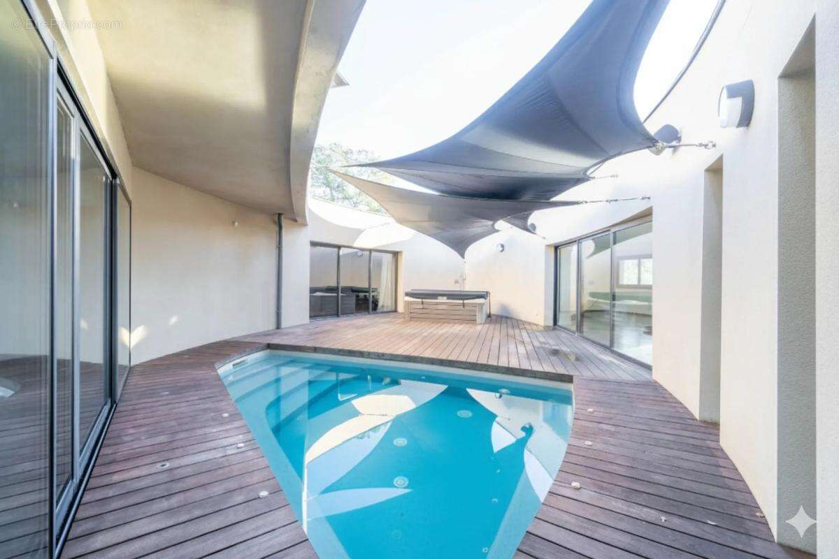 Maison à SAINT-GELY-DU-FESC