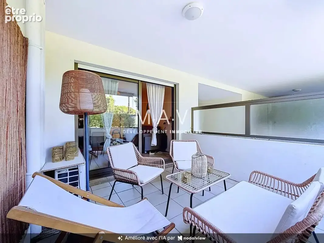 Nice/coeur cimiez studio meublé terrasse 12 m2 au calme parking standing piscine - photo 14