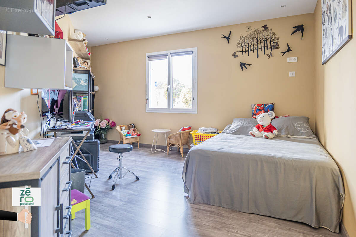 Maison à LANDEVIEILLE