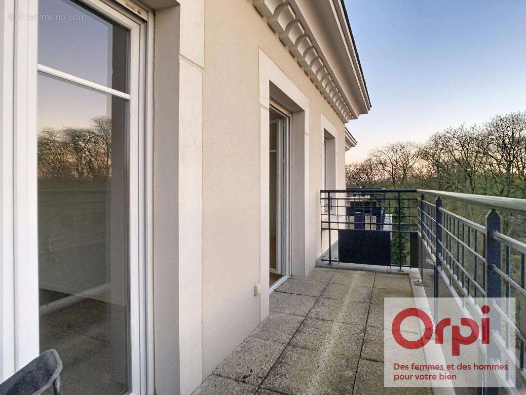 Appartement à LE PLESSIS-ROBINSON