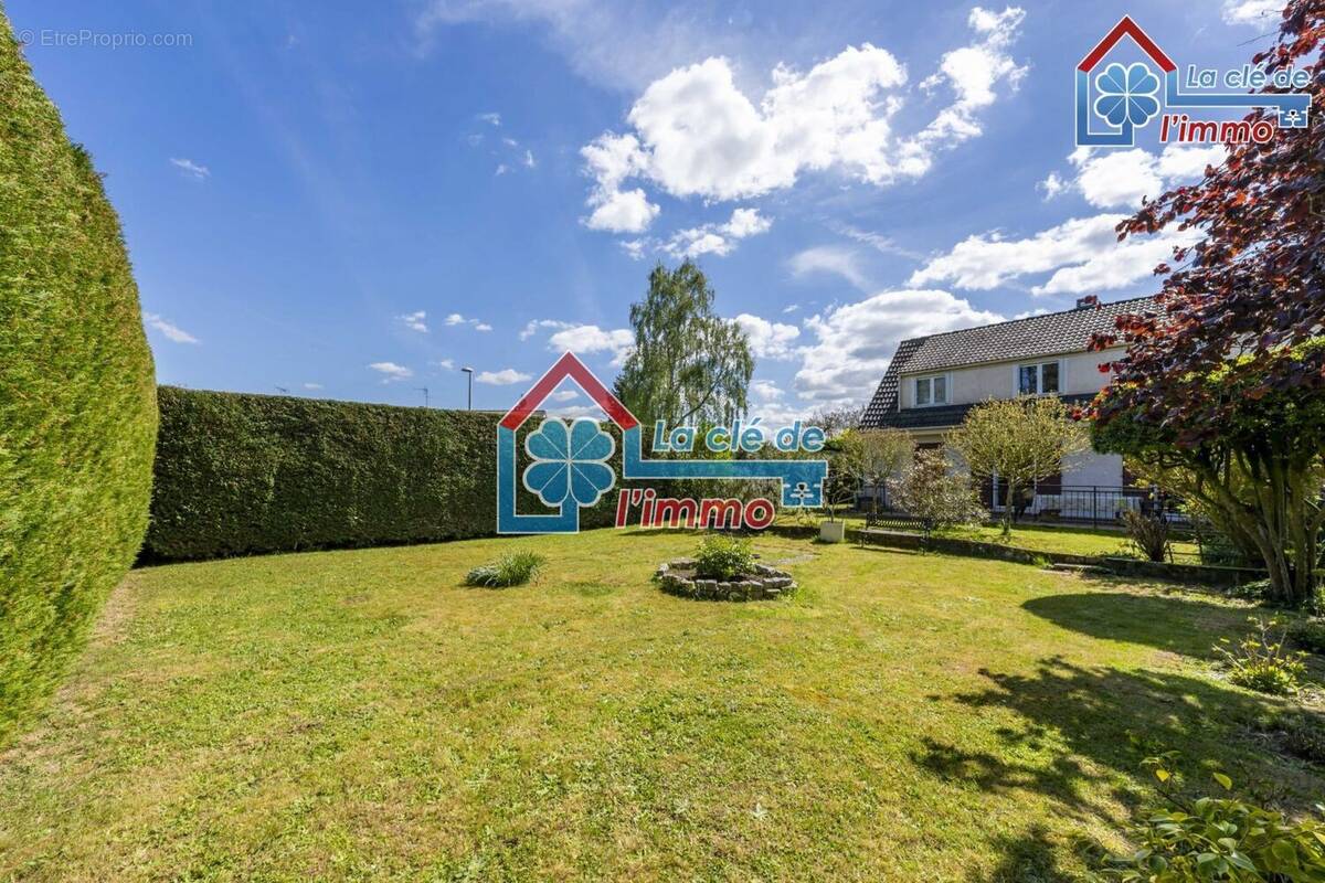 Maison à MOISSY-CRAMAYEL