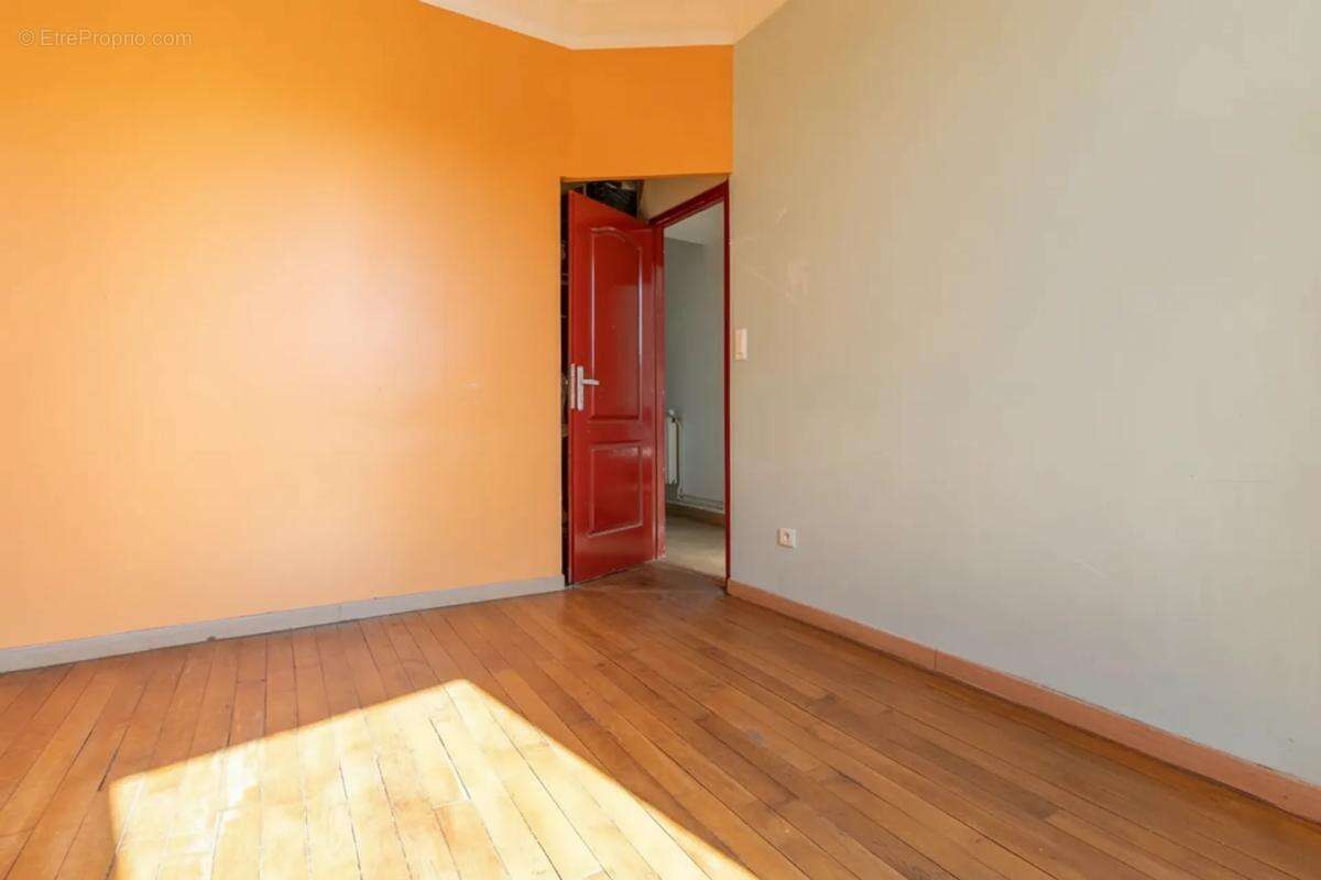 Appartement à COLOMBES