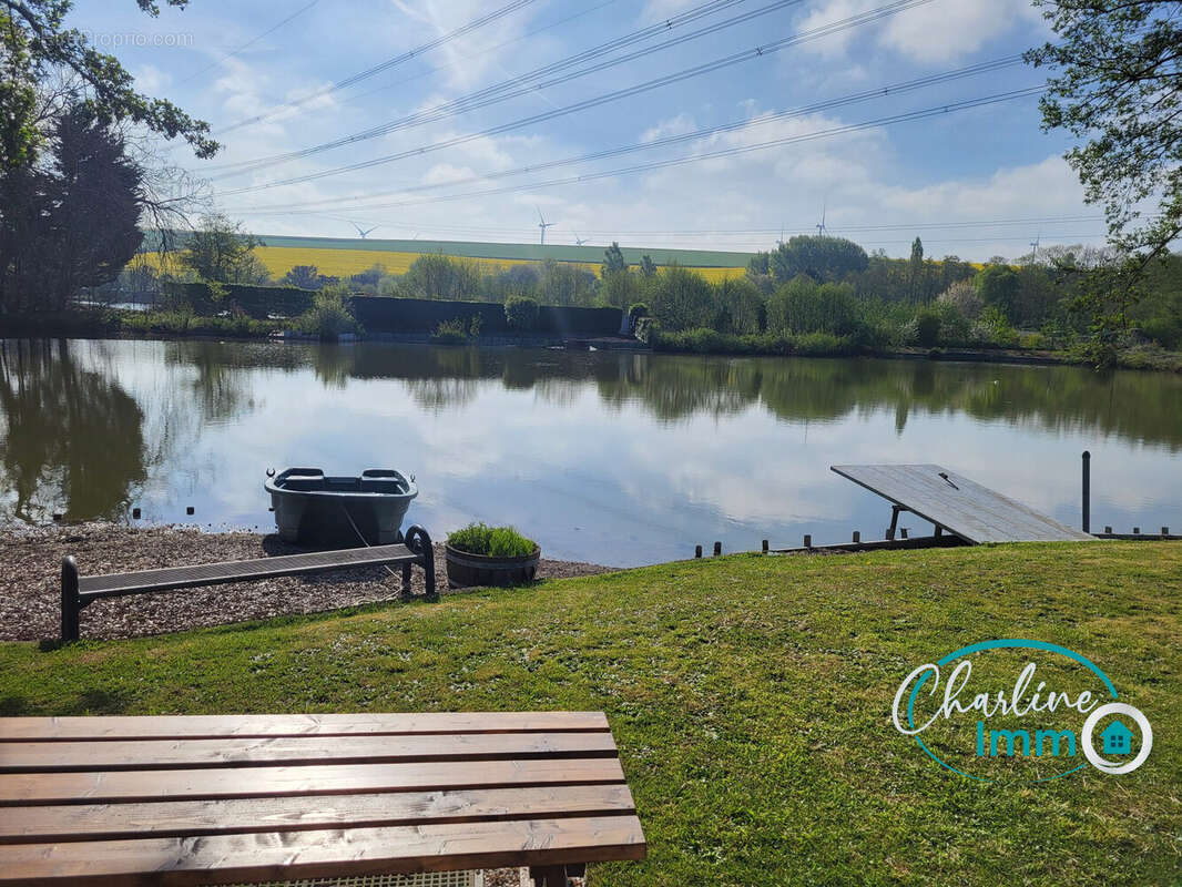Terrain à LONGPRE-LES-CORPS-SAINTS