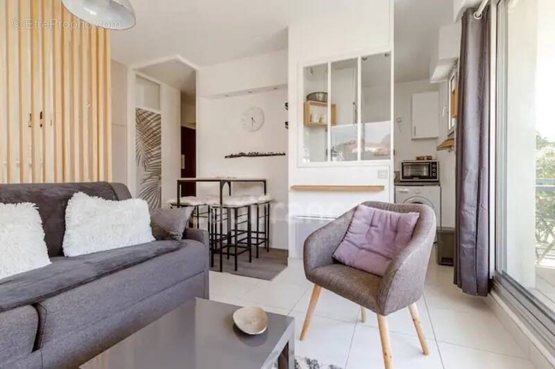Appartement à BRENTHONNE