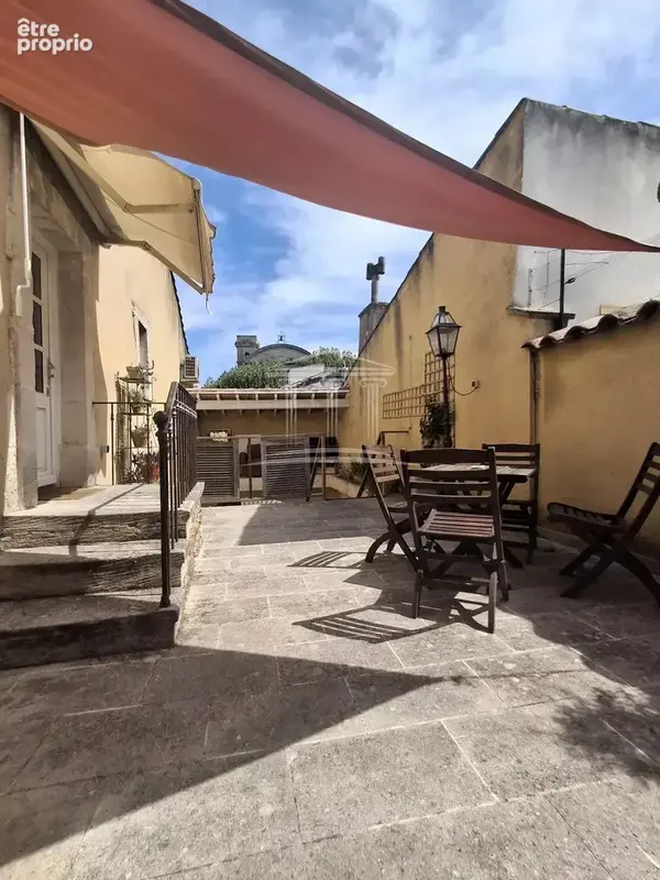 Maison 10 pièces 252 m² à vendre à Sorgues (84700) - photo 2