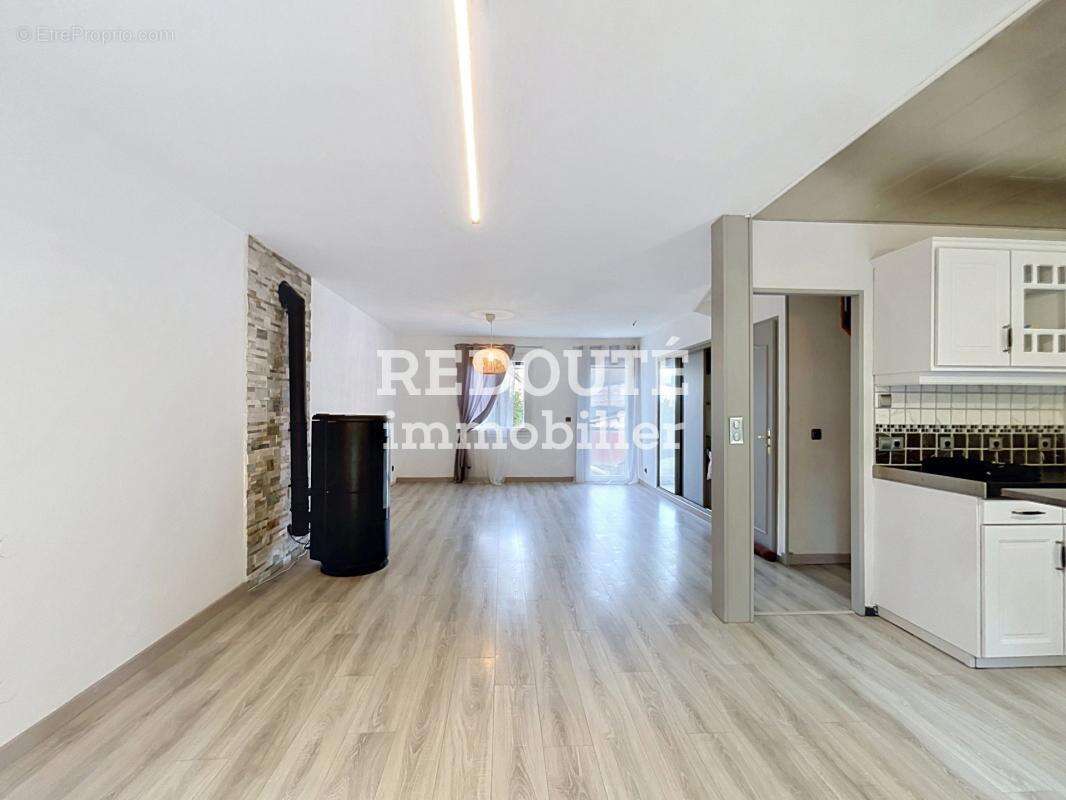 Maison à ROMAIN