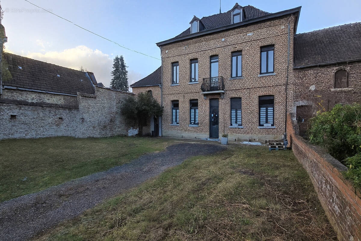 Maison à HERGNIES