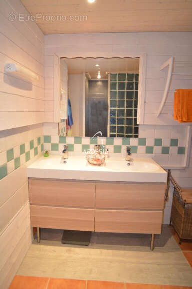 Appartement à LE CHATEL