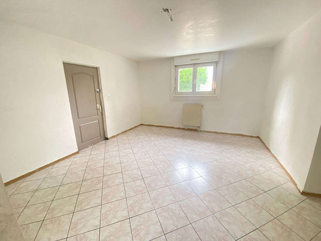 Maison spacieuse à vendre à Staffelfelden - Proche gare SNCF et écoles - photo 6