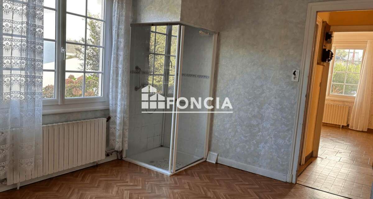 Maison 100M2  plus combles - photo 7