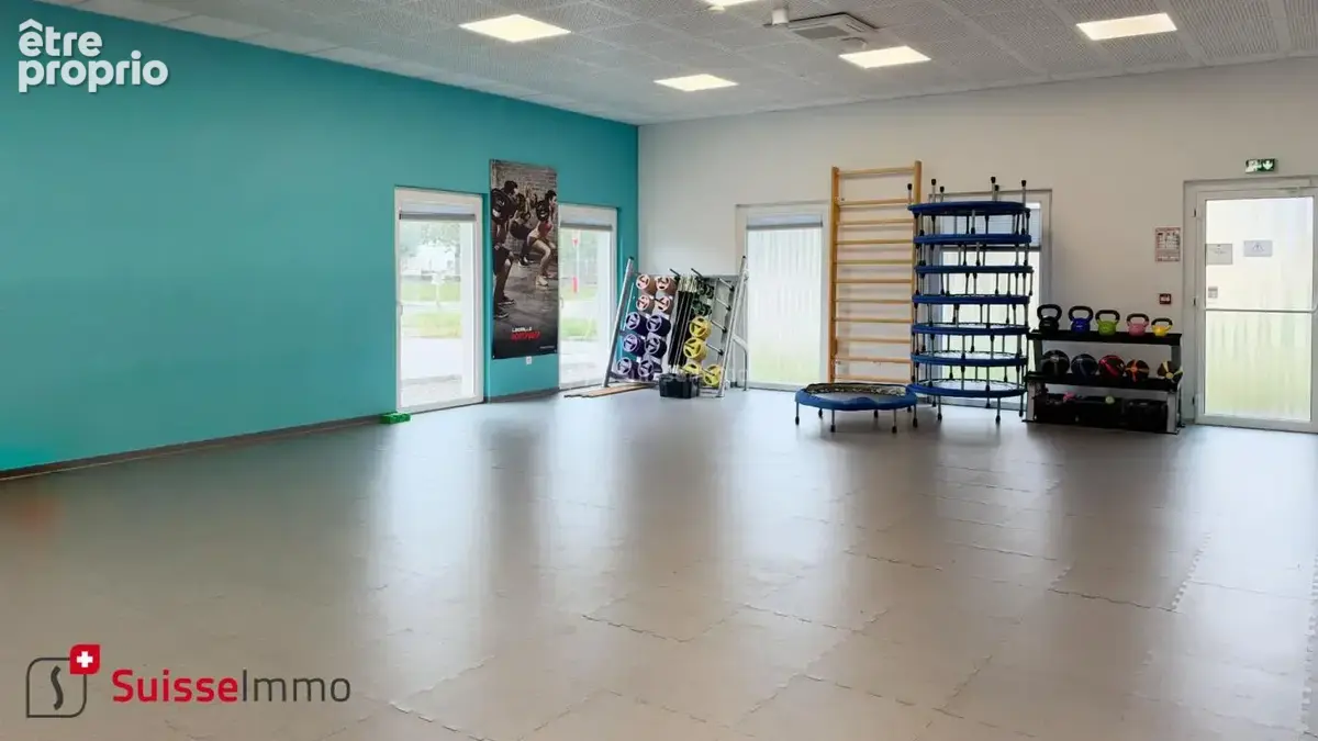 Local commercial Appenans 341 m2 - photo 2