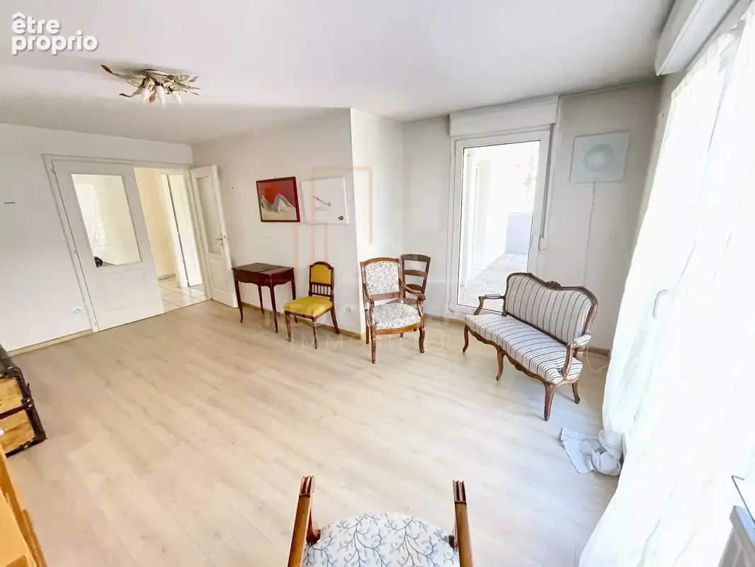 Bel appartement en rez-de-jardin de type 3 pièces de 67,06 m² Carrez à BISCHHEIM. - photo 5