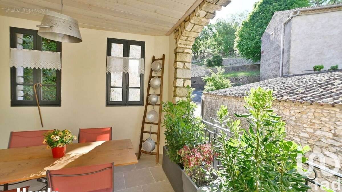 Photo 2 - Maison à ROCHEGUDE