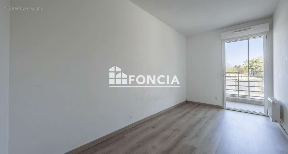 Appartement à VILLENAVE-D'ORNON