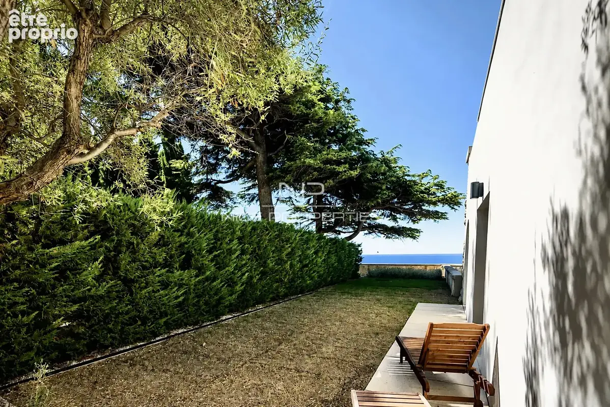 Nice – Cap de Nice – Palais Maeterlinck – duplex – vue mer – vue panoramique – terrasse – jardin privatif – accès mer – résidenc - photo 17