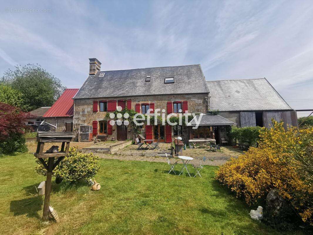 Maison à SAINT-SEVER-CALVADOS