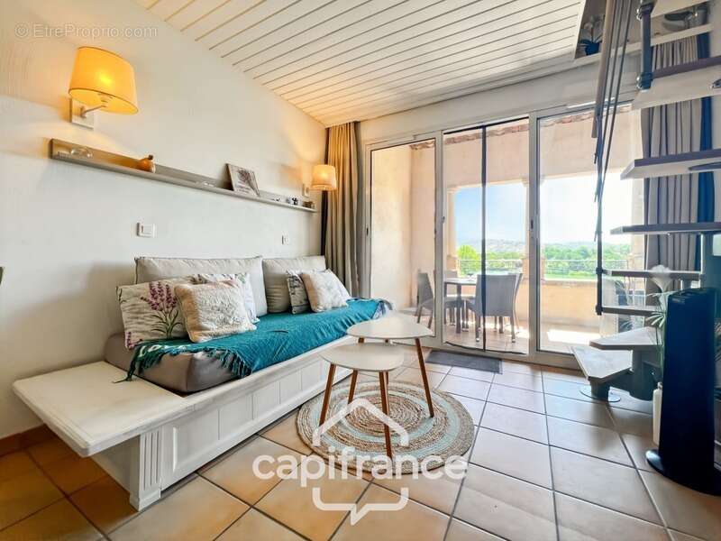 Appartement à MALLEMORT