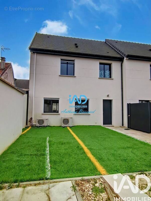 Photo 1 - Maison à TOURNAN-EN-BRIE