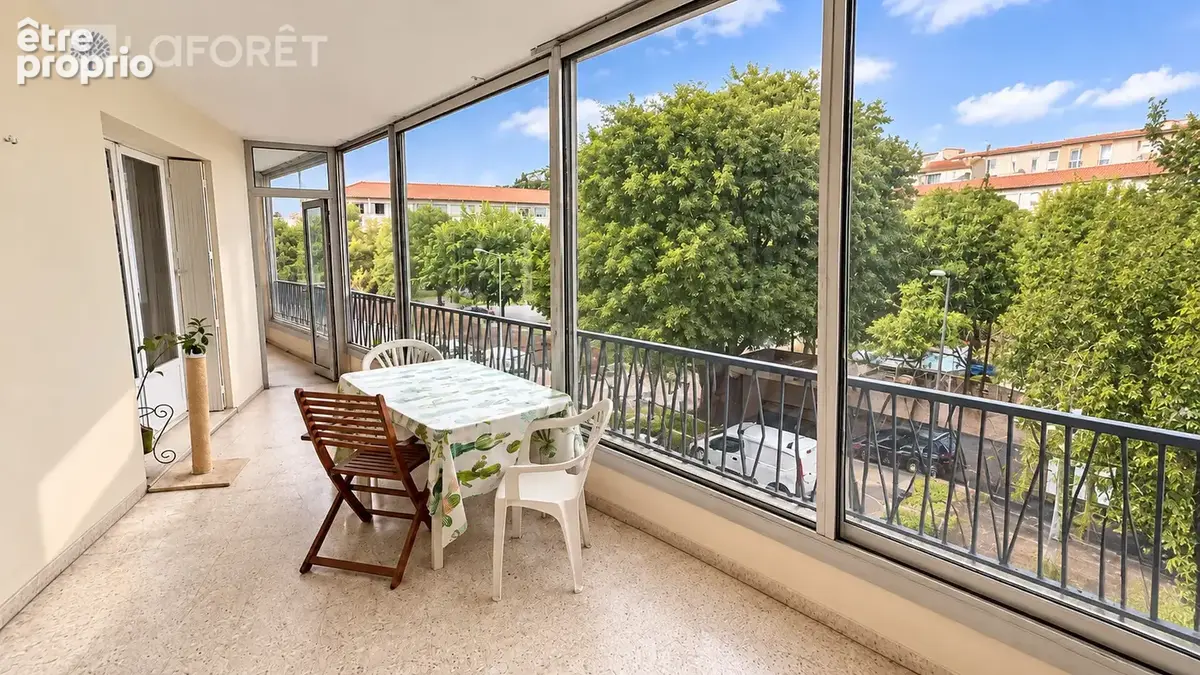 Cagnes-sur-mer  centre-ville  3/4 pièces avec grandes terrasses et vue château - photo 1