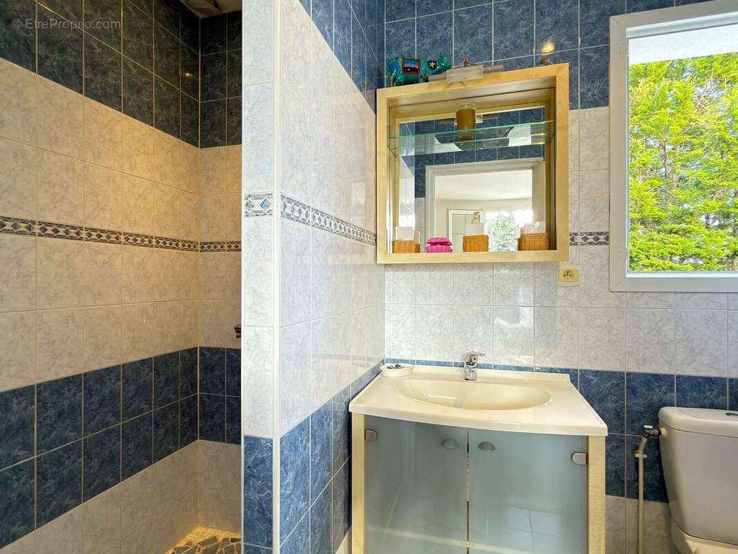 Maison à DOMPIERRE-SUR-MER