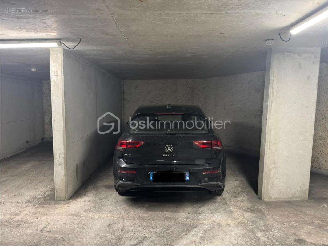 Parking à NICE