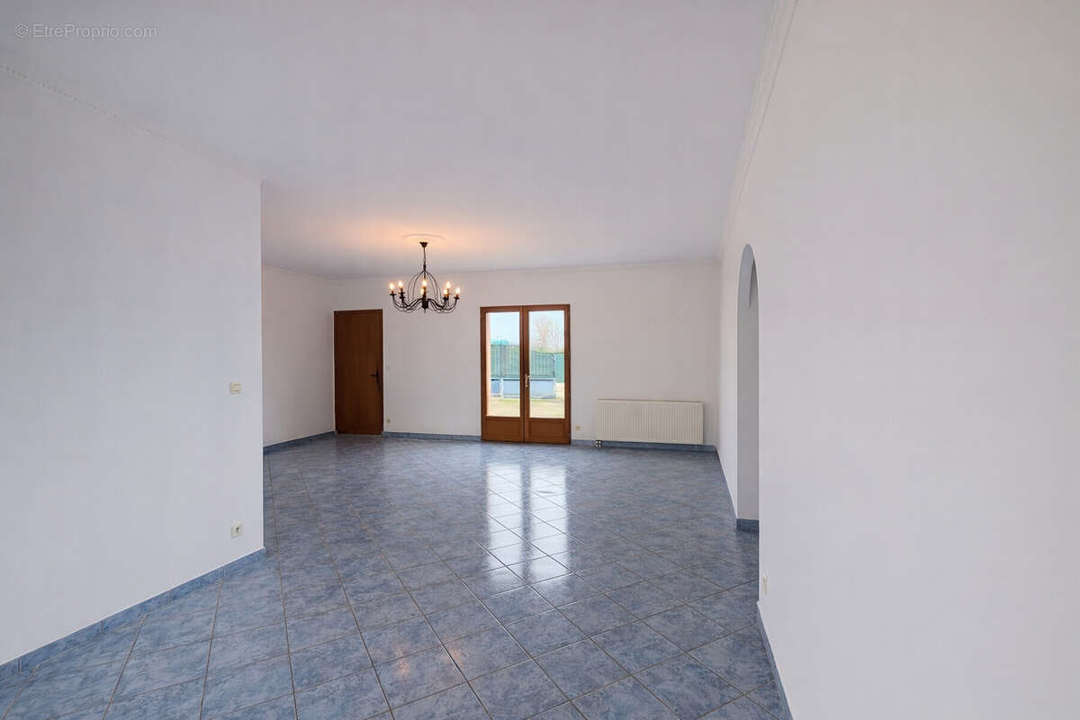 Maison à MONETAY-SUR-ALLIER