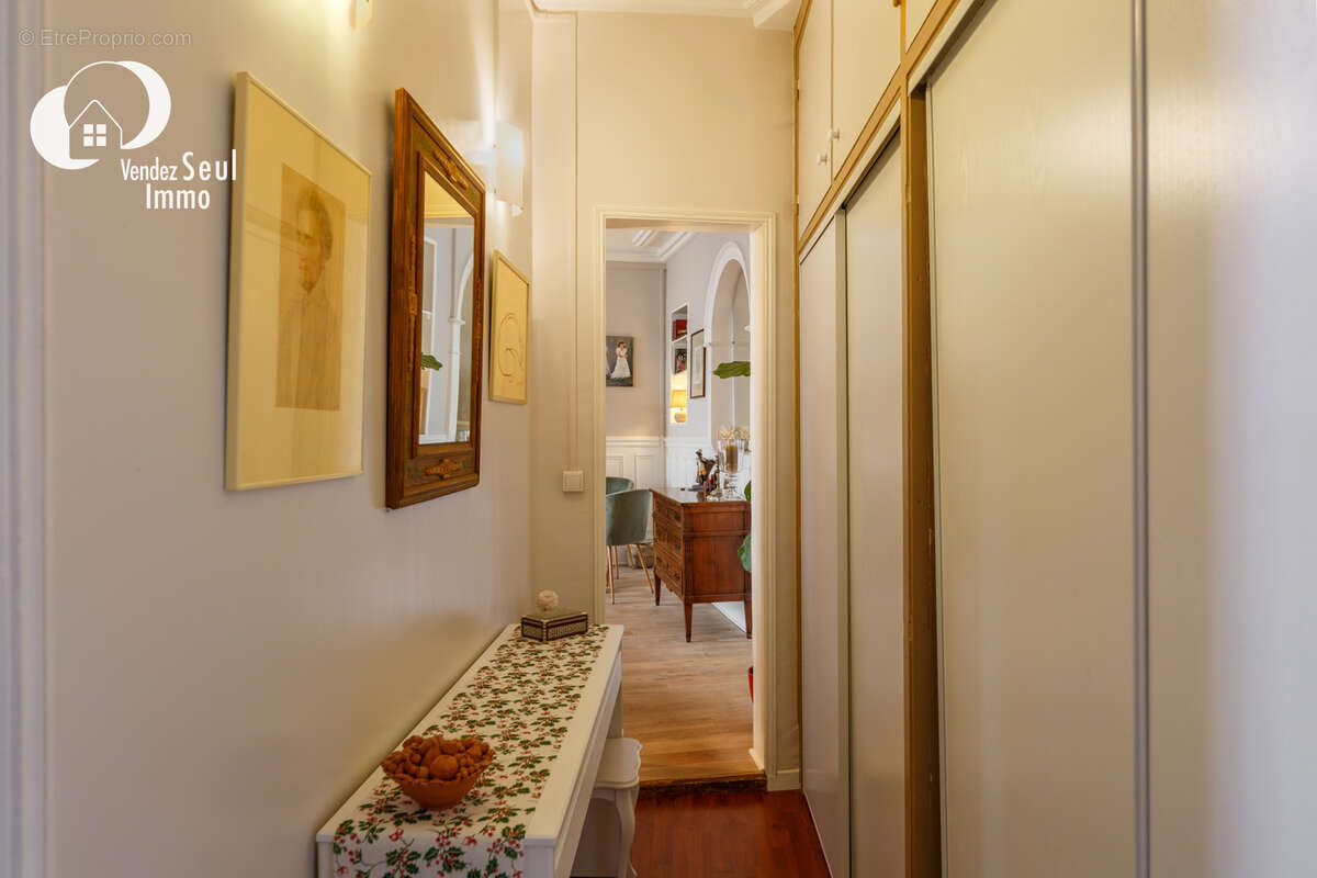 Appartement à VERSAILLES