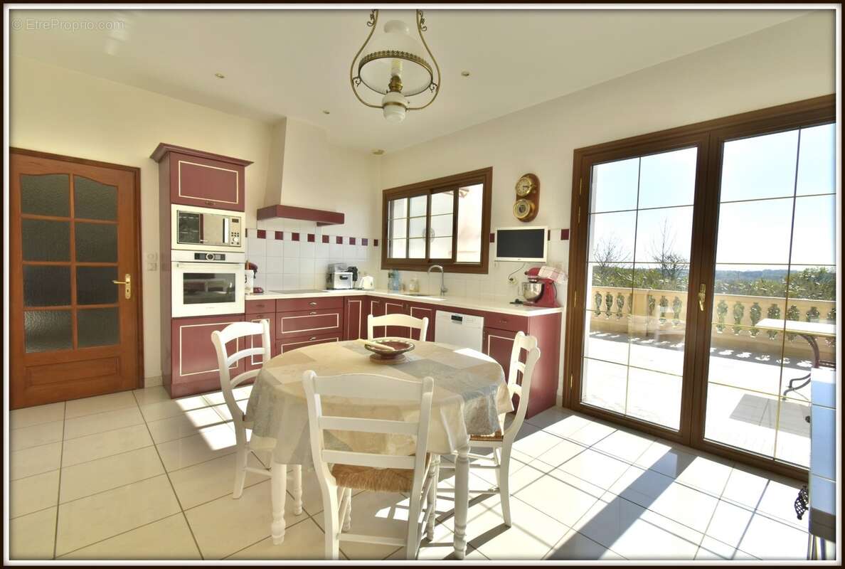 Propriete 13 ha - maison de maitre + appartement - classe energie b - photo 7