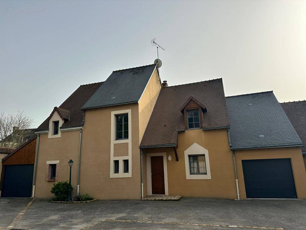 Maison à LA FERTE-BERNARD