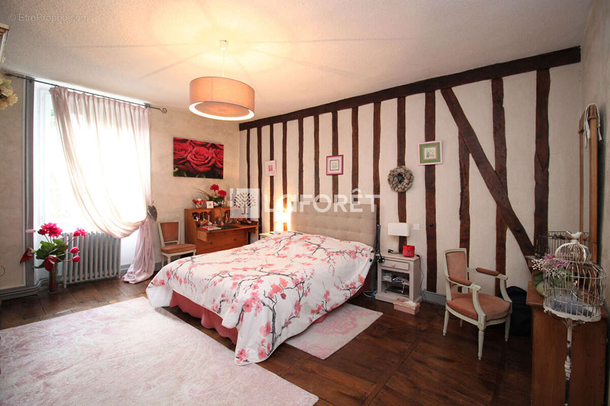 Maison de maître - Moulin avec piscine Nontron 7 pièces 304 m2 habitable - photo 11