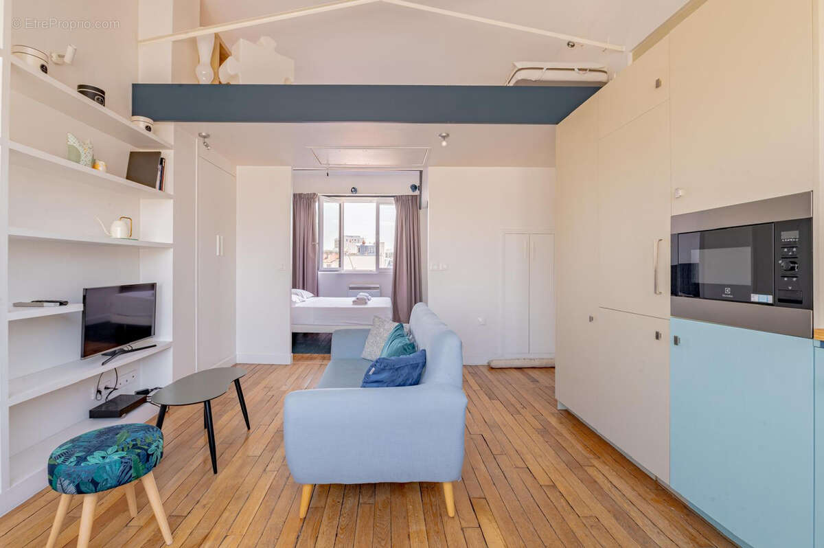 Appartement à PARIS-14E