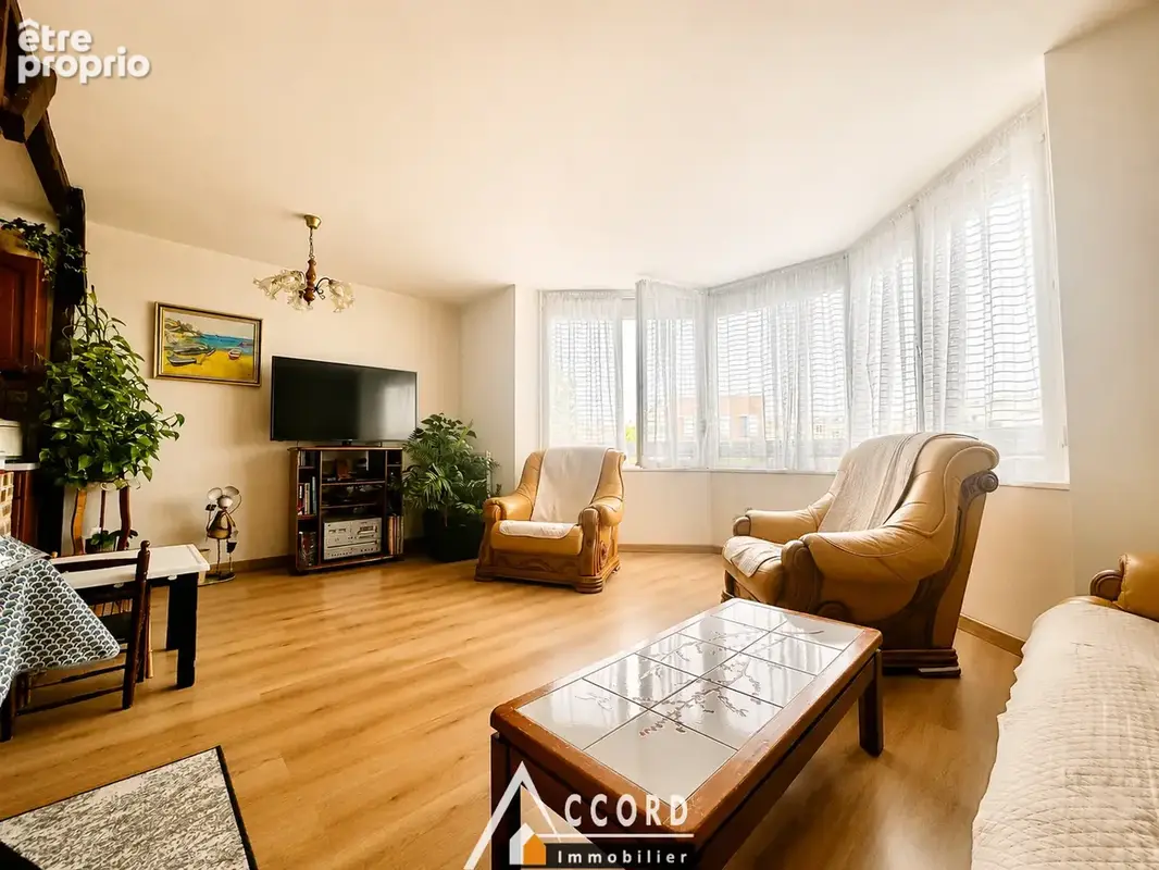 Appartement à SARTROUVILLE