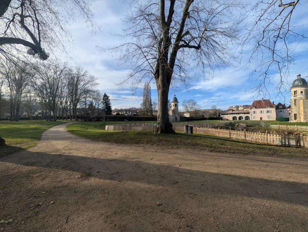 Maison à LES CLAYES-SOUS-BOIS